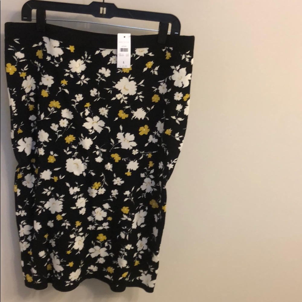 Sweater mini skirt